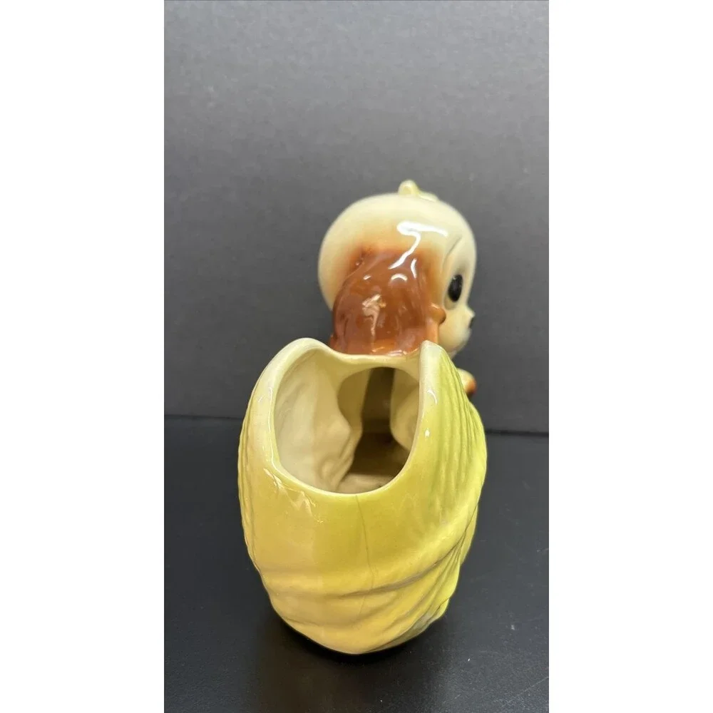 Vintage Hull Pottery Cocker Spaniel Puppy with Yarn Planter